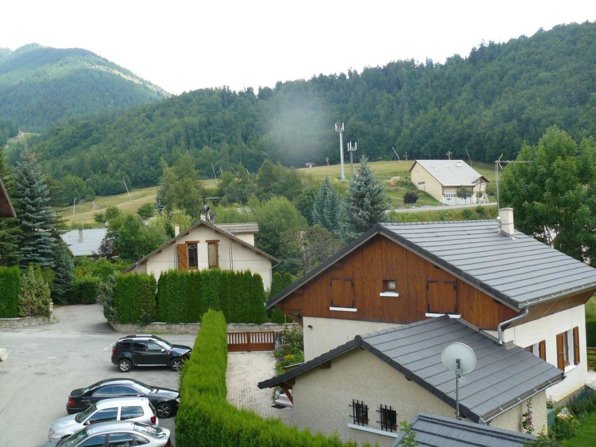 Les Serintes Saint-Leger-les-Melezes