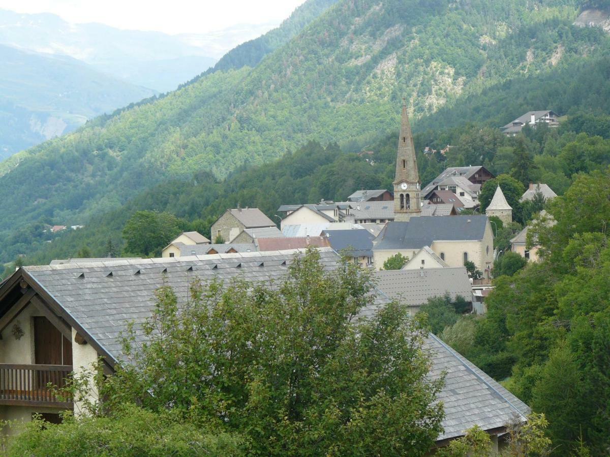 Apartment Les Serintes Saint-Leger-les-Melezes
